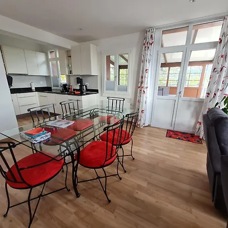 Apartment Au Centre Du Village 4-6 Personnes