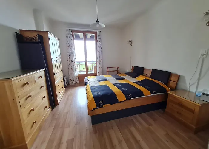 Au Centre Du Village 4-6 Personnes