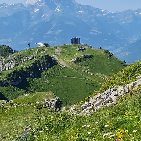 Au Centre Du Village 4-6 Personnes